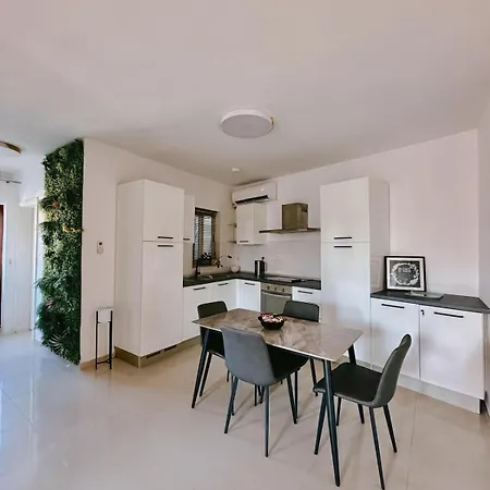 公寓 Beautiful Penthouse Outdoor Terrace Prime Location *