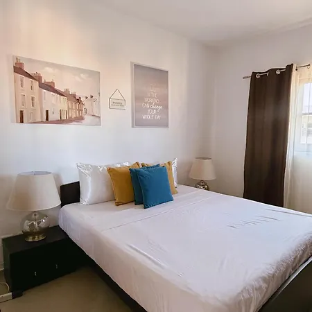公寓 Beautiful Penthouse Outdoor Terrace Prime Location